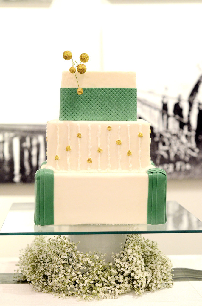 Gold and Green Dinner Party,wedding cake, party cake, gold and green cake, Ccuriosity.com